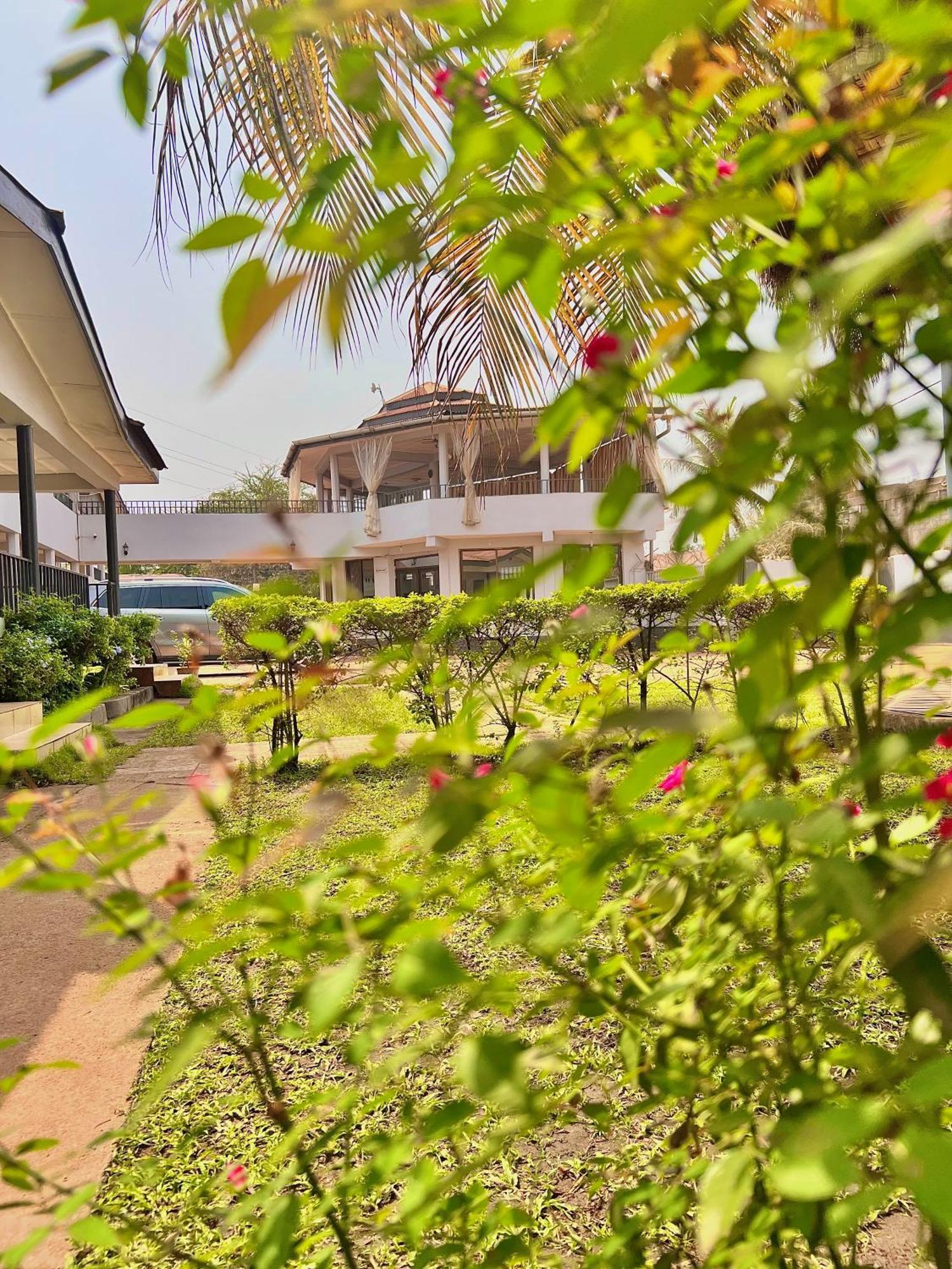 Paloma Guest House Kenema Extérieur photo