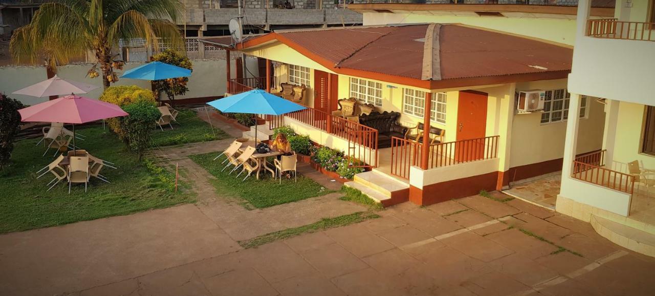 Paloma Guest House Kenema Extérieur photo
